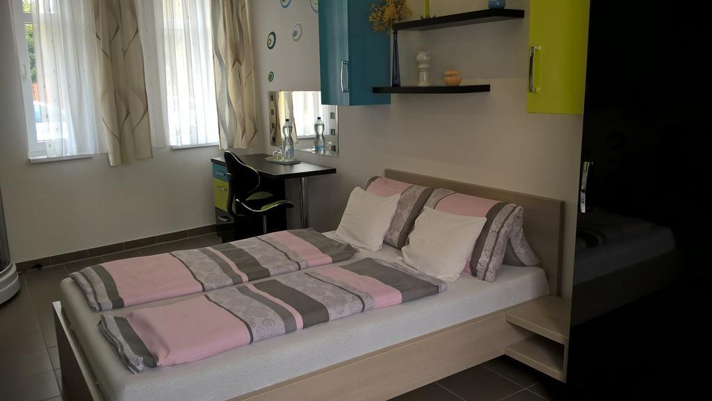 Kazinczy Apartment Kecskemet Room photo